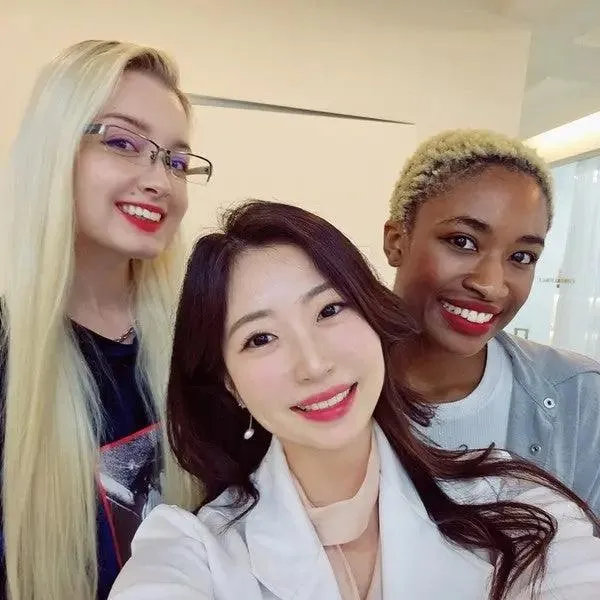 [Korea Fashion Psychology Institute] Personal Color Analysis & Make up