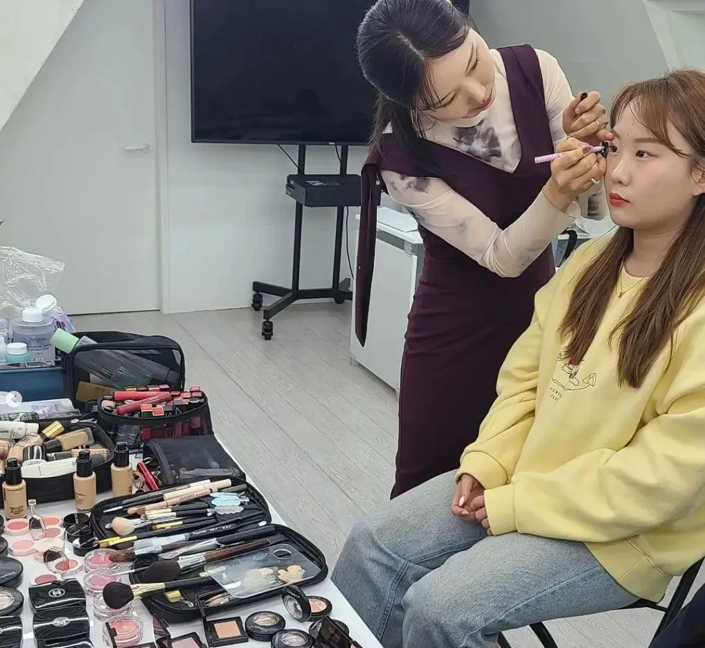 [Korea Fashion Psychology Institute] Personal Color Analysis & Make up